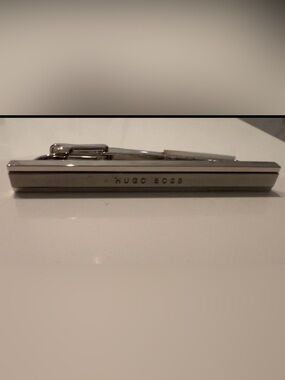 Hugo Boss Silver-Tone Engraved Bar Money Clip